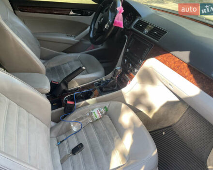 Фольксваген Пассат 2013 в Львове на Automoto.ua Серый Фольксваген Пассат, объемом двигателя 2 л и пробегом 175 тыс. км за 11900 $, фото 8 на Automoto.ua