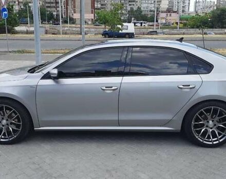 Серый Фольксваген Пассат, объемом двигателя 2.5 л и пробегом 219 тыс. км за 12000 $, фото 13 на Automoto.ua