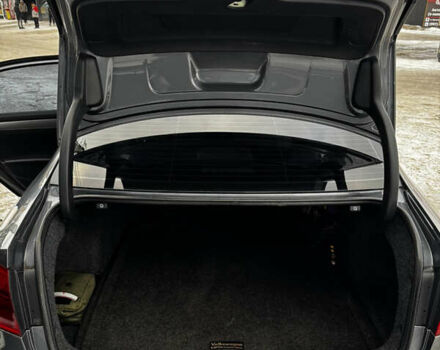 Серый Фольксваген Пассат, объемом двигателя 2.5 л и пробегом 171 тыс. км за 10800 $, фото 7 на Automoto.ua