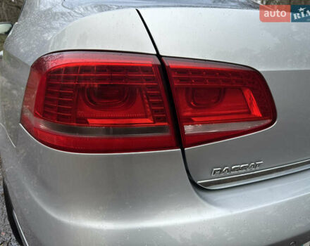 Сірий Фольксваген Пассат, об'ємом двигуна 1.8 л та пробігом 257 тис. км за 8999 $, фото 18 на Automoto.ua