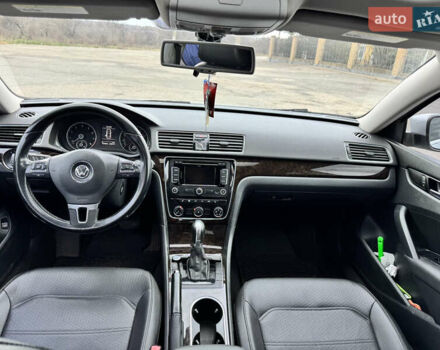 Серый Фольксваген Пассат, объемом двигателя 1.8 л и пробегом 160 тыс. км за 10100 $, фото 7 на Automoto.ua