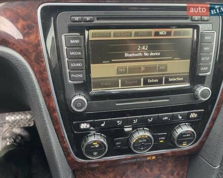 Серый Фольксваген Пассат, объемом двигателя 2.5 л и пробегом 124 тыс. км за 12500 $, фото 3 на Automoto.ua