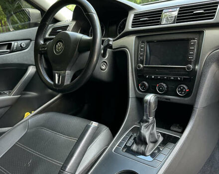 Сірий Фольксваген Пассат, об'ємом двигуна 1.8 л та пробігом 176 тис. км за 10190 $, фото 21 на Automoto.ua