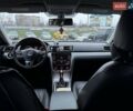 Серый Фольксваген Пассат, объемом двигателя 2.5 л и пробегом 236 тыс. км за 11800 $, фото 39 на Automoto.ua