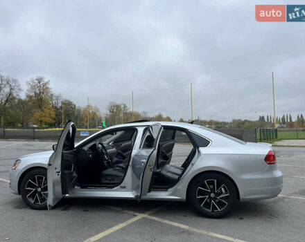 Серый Фольксваген Пассат, объемом двигателя 2.5 л и пробегом 230 тыс. км за 8700 $, фото 20 на Automoto.ua