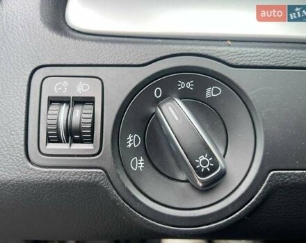 Серый Фольксваген Пассат, объемом двигателя 1.97 л и пробегом 240 тыс. км за 12490 $, фото 16 на Automoto.ua