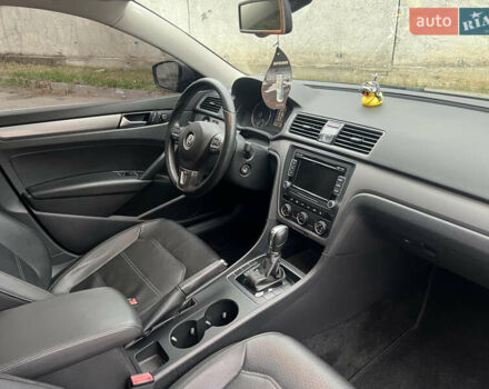 Сірий Фольксваген Пассат, об'ємом двигуна 1.97 л та пробігом 177 тис. км за 11800 $, фото 26 на Automoto.ua