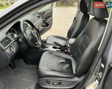 Сірий Фольксваген Пассат, об'ємом двигуна 2.5 л та пробігом 210 тис. км за 9700 $, фото 54 на Automoto.ua