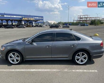Сірий Фольксваген Пассат, об'ємом двигуна 2 л та пробігом 183 тис. км за 12500 $, фото 4 на Automoto.ua