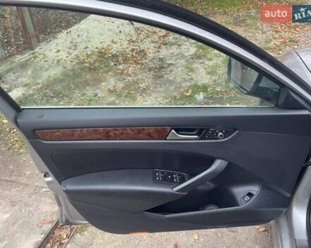 Серый Фольксваген Пассат, объемом двигателя 2.5 л и пробегом 124 тыс. км за 12500 $, фото 6 на Automoto.ua