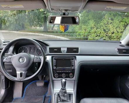 Серый Фольксваген Пассат, объемом двигателя 2.5 л и пробегом 219 тыс. км за 9800 $, фото 9 на Automoto.ua