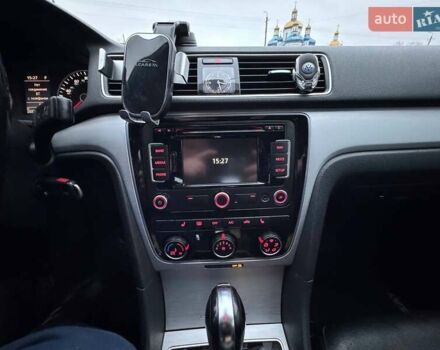 Серый Фольксваген Пассат, объемом двигателя 2.5 л и пробегом 236 тыс. км за 11800 $, фото 36 на Automoto.ua