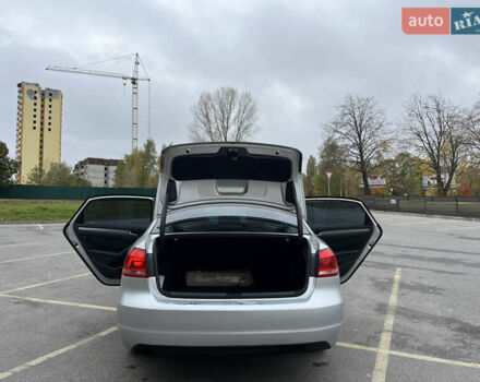 Серый Фольксваген Пассат, объемом двигателя 2.5 л и пробегом 230 тыс. км за 8700 $, фото 14 на Automoto.ua