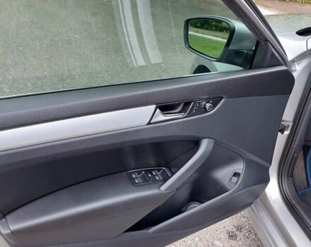 Серый Фольксваген Пассат, объемом двигателя 2.48 л и пробегом 219 тыс. км за 9800 $, фото 20 на Automoto.ua