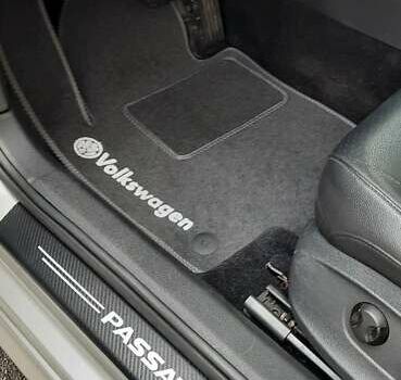 Серый Фольксваген Пассат, объемом двигателя 2.5 л и пробегом 219 тыс. км за 12000 $, фото 16 на Automoto.ua