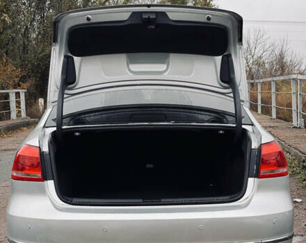 Фольксваген Пассат 2013 у Прилуках на Automoto.ua Сірий Фольксваген Пассат, об'ємом двигуна 2 л та пробігом 178 тис. км за 12500 $, фото 20 на Automoto.ua