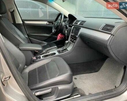 Сірий Фольксваген Пассат, об'ємом двигуна 2.5 л та пробігом 156 тис. км за 8999 $, фото 21 на Automoto.ua