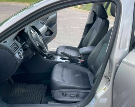 Серый Фольксваген Пассат, объемом двигателя 2 л и пробегом 85 тыс. км за 2300 $, фото 7 на Automoto.ua