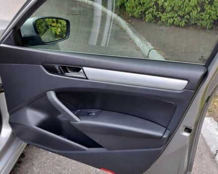 Серый Фольксваген Пассат, объемом двигателя 2.48 л и пробегом 219 тыс. км за 9800 $, фото 18 на Automoto.ua