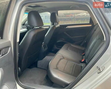 Сірий Фольксваген Пассат, об'ємом двигуна 2.5 л та пробігом 156 тис. км за 8999 $, фото 17 на Automoto.ua