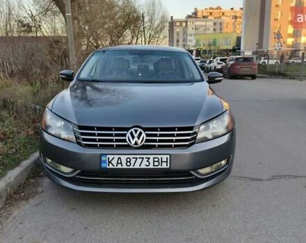 Серый Фольксваген Пассат, объемом двигателя 2.5 л и пробегом 207 тыс. км за 12500 $, фото 1 на Automoto.ua