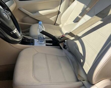 Фольксваген Пассат 2013 в Одессе на Automoto.ua Серый Фольксваген Пассат, объемом двигателя 2.5 л и пробегом 155 тыс. км за 10500 $, фото 10 на Automoto.ua