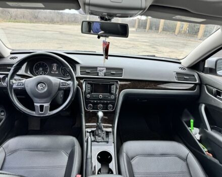Фольксваген Пассат 2013 в Кривом Роге на Automoto.ua Серый Фольксваген Пассат, объемом двигателя 1.8 л и пробегом 160 тыс. км за 10300 $, фото 6 на Automoto.ua