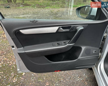 Сірий Фольксваген Пассат, об'ємом двигуна 1.8 л та пробігом 257 тис. км за 8999 $, фото 26 на Automoto.ua