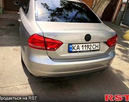 Серый Фольксваген Пассат, объемом двигателя 1.8 л и пробегом 220 тыс. км за 12500 $, фото 2 на Automoto.ua