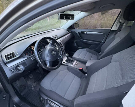 Фольксваген Пассат 2013 в Каменце-Подольском на Automoto.ua Серый Фольксваген Пассат, объемом двигателя 1.6 л и пробегом 270 тыс. км за 10500 $, фото 13 на Automoto.ua