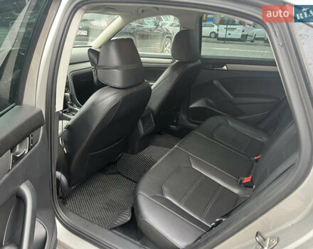 Сірий Фольксваген Пассат, об'ємом двигуна 1.8 л та пробігом 147 тис. км за 10000 $, фото 13 на Automoto.ua