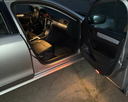 Серый Фольксваген Пассат, объемом двигателя 1.97 л и пробегом 291 тыс. км за 13000 $, фото 11 на Automoto.ua