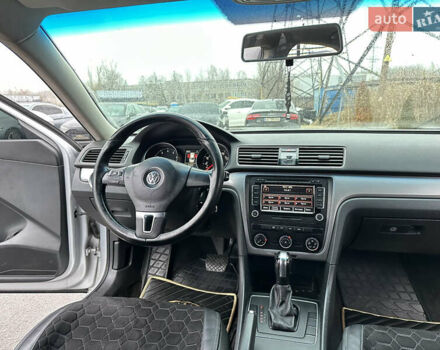 Серый Фольксваген Пассат, объемом двигателя 2.48 л и пробегом 187 тыс. км за 9800 $, фото 19 на Automoto.ua