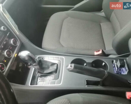 Серый Фольксваген Пассат, объемом двигателя 2.5 л и пробегом 233 тыс. км за 10000 $, фото 9 на Automoto.ua