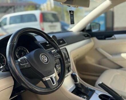 Фольксваген Пассат 2013 в Одессе на Automoto.ua Серый Фольксваген Пассат, объемом двигателя 2.5 л и пробегом 155 тыс. км за 10500 $, фото 7 на Automoto.ua