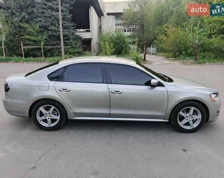 Серый Фольксваген Пассат, объемом двигателя 2.49 л и пробегом 130 тыс. км за 10500 $, фото 2 на Automoto.ua
