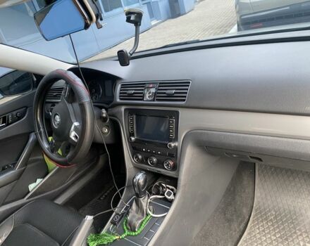 Серый Фольксваген Пассат, объемом двигателя 2.5 л и пробегом 27 тыс. км за 7000 $, фото 10 на Automoto.ua