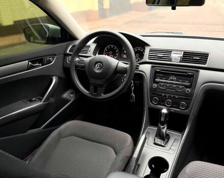 Сірий Фольксваген Пассат, об'ємом двигуна 2.5 л та пробігом 240 тис. км за 7600 $, фото 6 на Automoto.ua