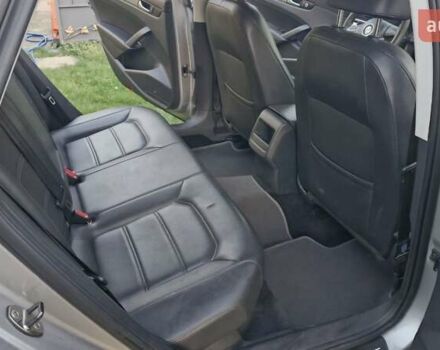 Серый Фольксваген Пассат, объемом двигателя 2.5 л и пробегом 219 тыс. км за 12000 $, фото 17 на Automoto.ua