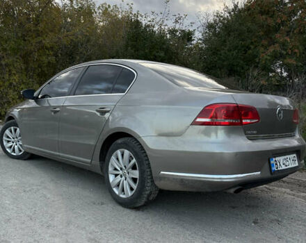 Фольксваген Пассат 2013 в Каменце-Подольском на Automoto.ua Серый Фольксваген Пассат, объемом двигателя 1.6 л и пробегом 270 тыс. км за 10500 $, фото 2 на Automoto.ua