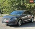 Серый Фольксваген Пассат, объемом двигателя 2.5 л и пробегом 310 тыс. км за 7990 $, фото 1 на Automoto.ua
