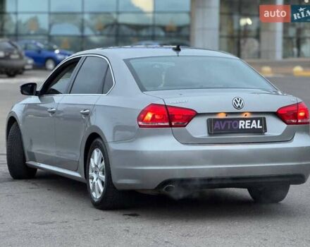 Серый Фольксваген Пассат, объемом двигателя 2.5 л и пробегом 236 тыс. км за 11800 $, фото 44 на Automoto.ua