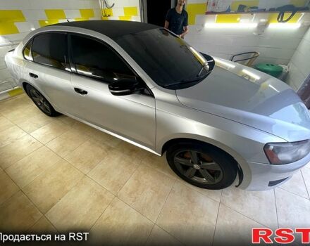 Сірий Фольксваген Пассат, об'ємом двигуна 2.5 л та пробігом 176 тис. км за 9500 $, фото 2 на Automoto.ua