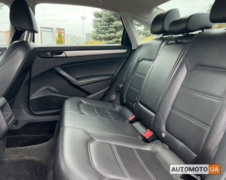 Серый Фольксваген Пассат, объемом двигателя 1.8 л и пробегом 165 тыс. км за 10500 $, фото 9 на Automoto.ua