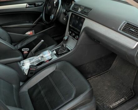 Серый Фольксваген Пассат, объемом двигателя 2 л и пробегом 265 тыс. км за 9000 $, фото 2 на Automoto.ua