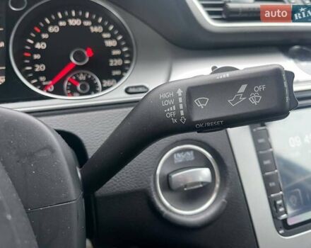 Серый Фольксваген Пассат, объемом двигателя 1.97 л и пробегом 240 тыс. км за 12490 $, фото 19 на Automoto.ua