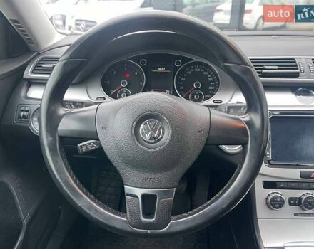 Серый Фольксваген Пассат, объемом двигателя 1.97 л и пробегом 240 тыс. км за 12490 $, фото 14 на Automoto.ua