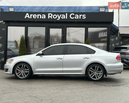 Серый Фольксваген Пассат, объемом двигателя 2.48 л и пробегом 187 тыс. км за 9800 $, фото 4 на Automoto.ua