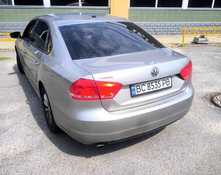 Серый Фольксваген Пассат, объемом двигателя 2.5 л и пробегом 190 тыс. км за 8000 $, фото 2 на Automoto.ua