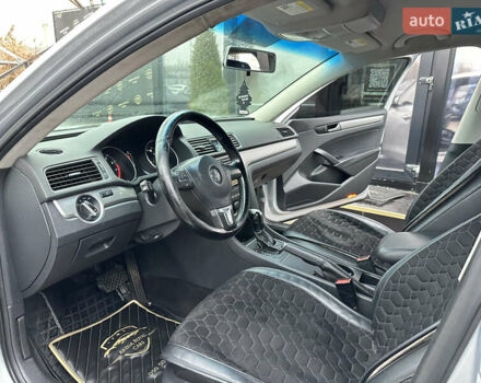 Серый Фольксваген Пассат, объемом двигателя 2.48 л и пробегом 187 тыс. км за 9800 $, фото 12 на Automoto.ua